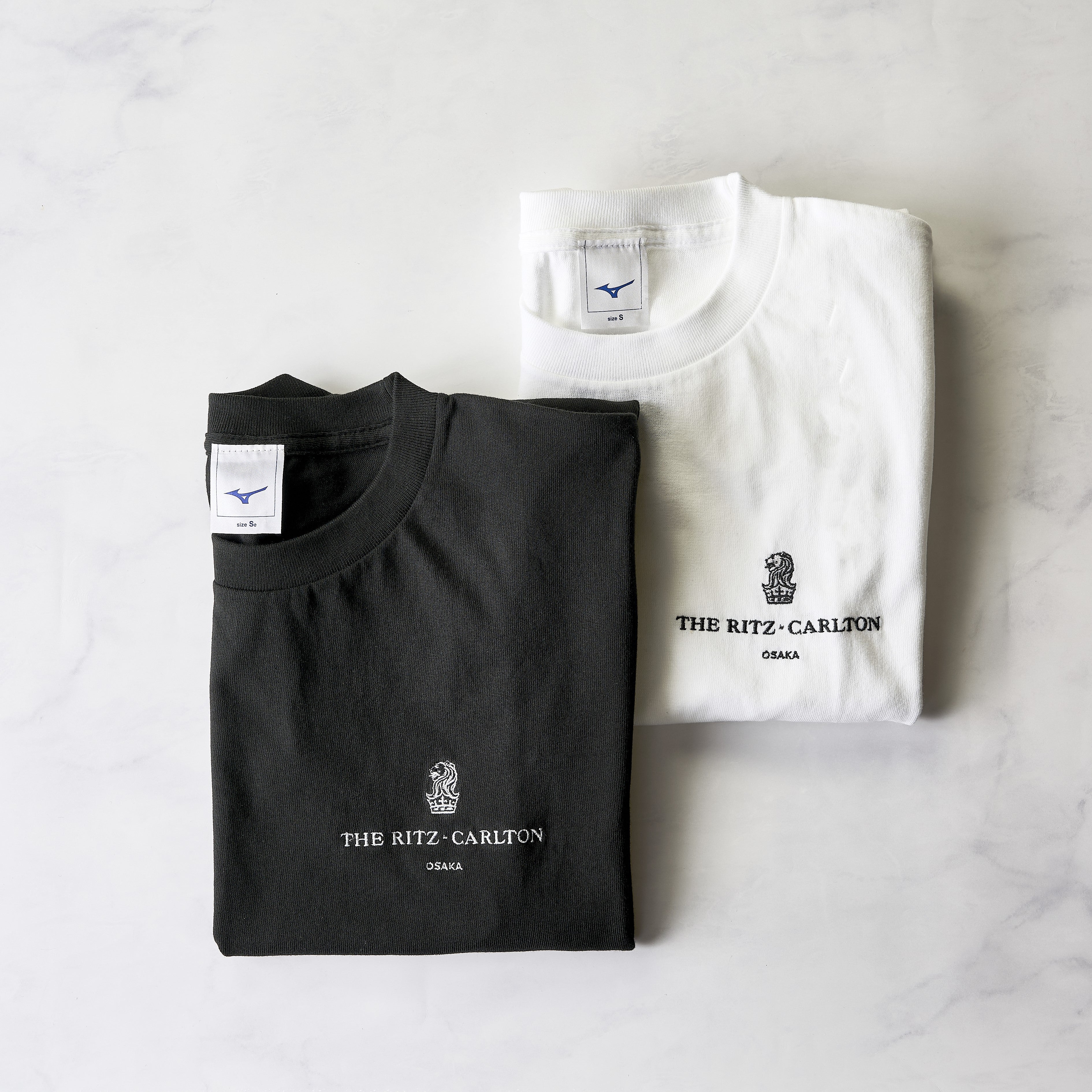 ザ・リッツ・カールトン大阪ロゴ入りTシャツ – The Ritz-Carlton